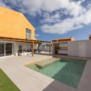villa-paraiso-corralejo-piscina-climatizada.hotelsfuerteventura.org/